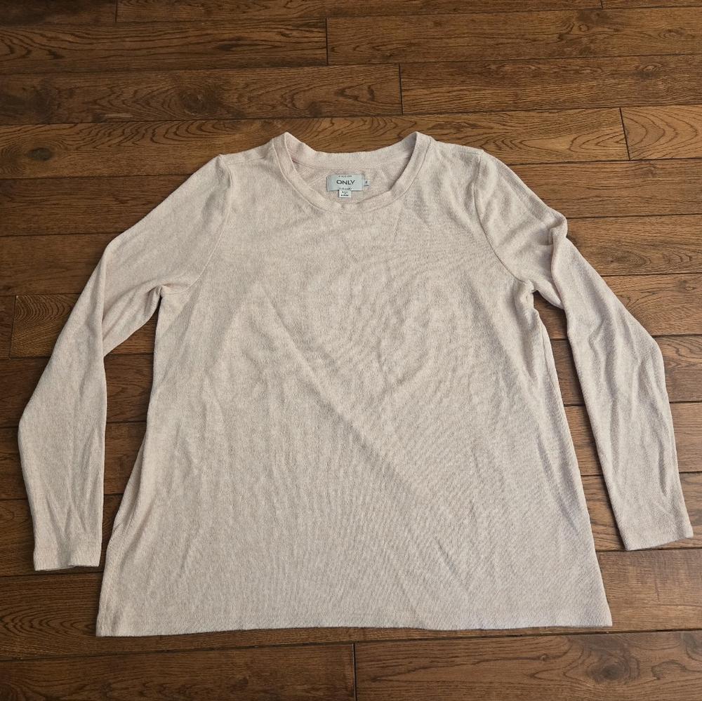 💫 5/$15 - ONLY Light Pink Long Sleeve in Women's Size Small